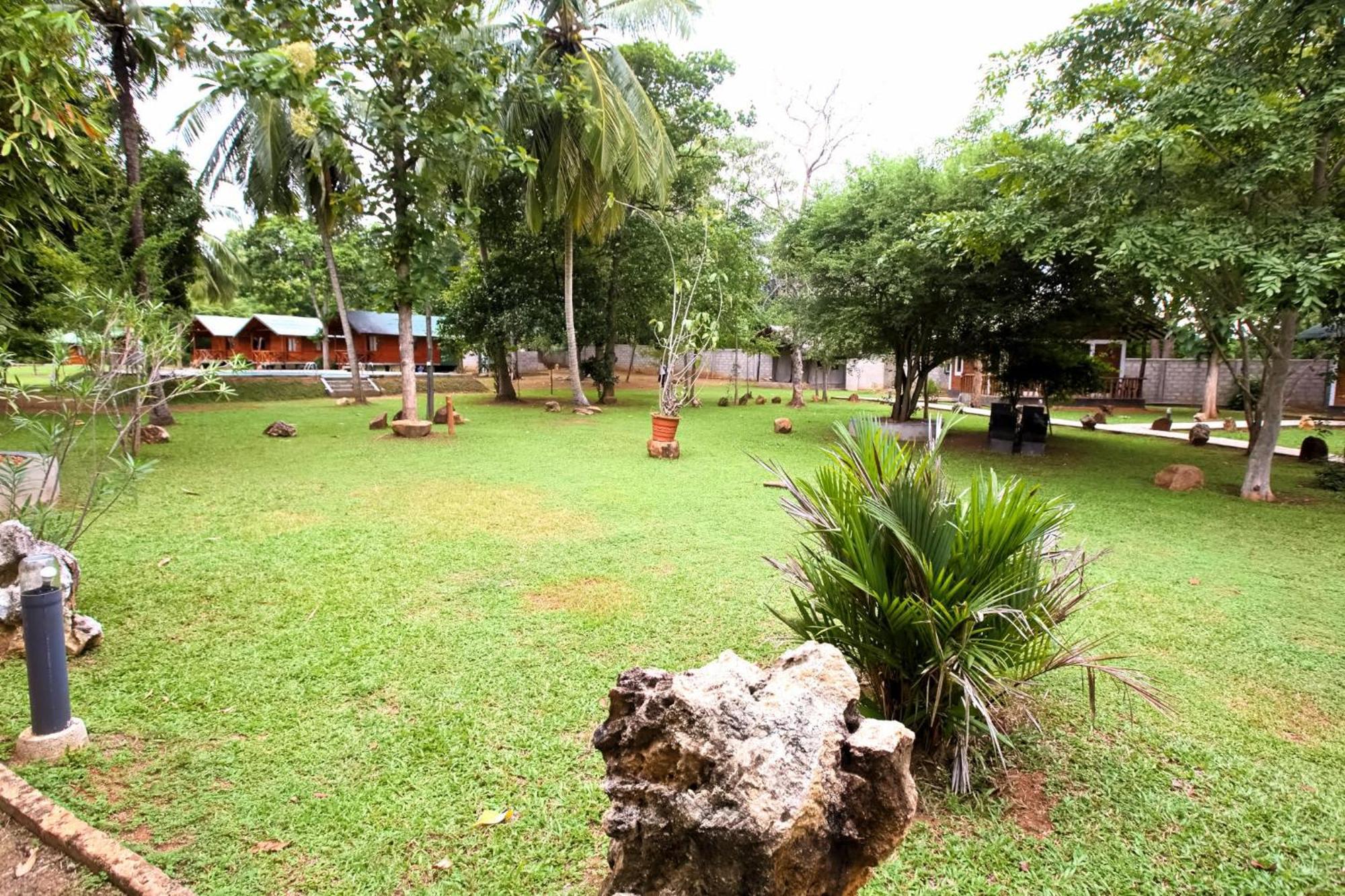 The Mastodon Valley Safari Resort Udawalawe Dış mekan fotoğraf